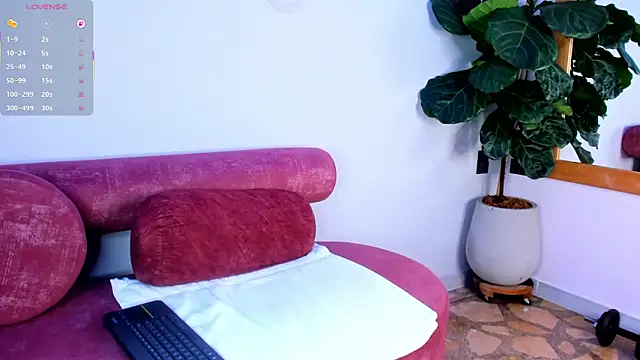 Travis_lenox_ webcam