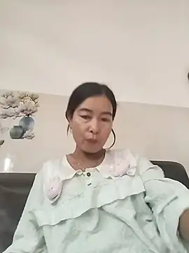 Sexy-ladyboobs20 webcam