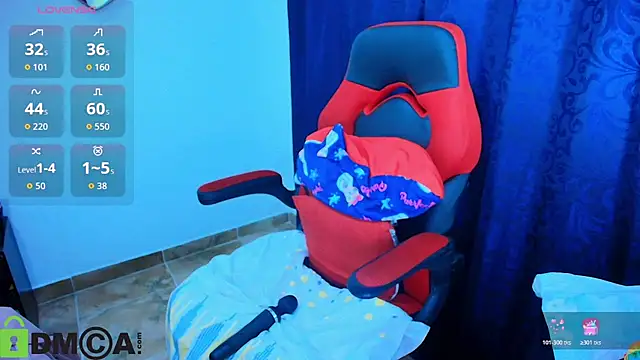 Italyy__boobs webcam