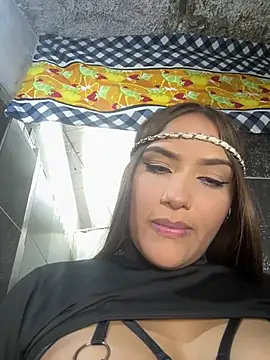 iamsara_21 webcam