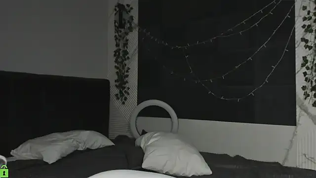 Nika_Jonson webcam