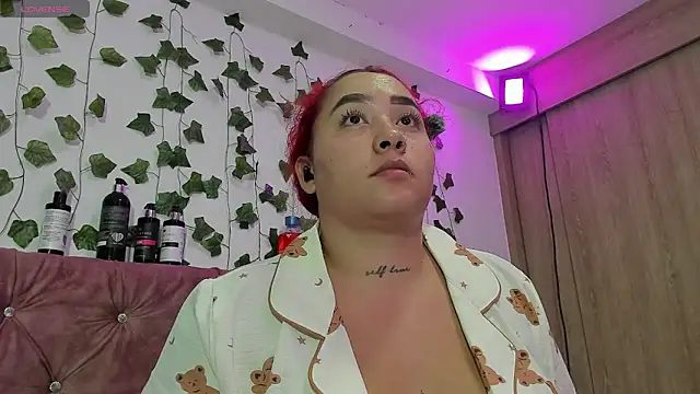 Ayla-marttinez webcam