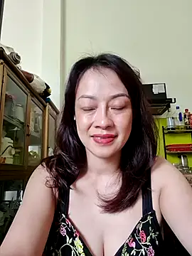 Baby-bigboobs2026 webcam