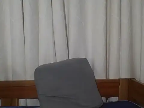 Blonde_slimy webcam