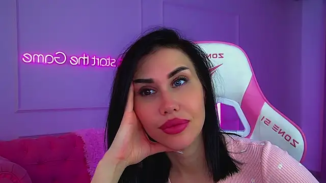 KaylaMous webcam