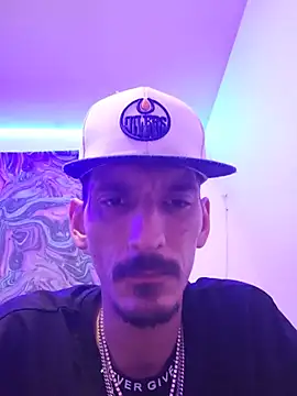 Matthew_204 webcam