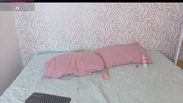 peach_babe webcam