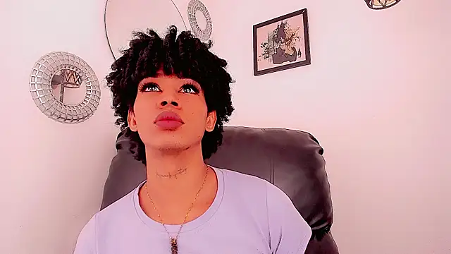 Zendalla_Ebony webcam
