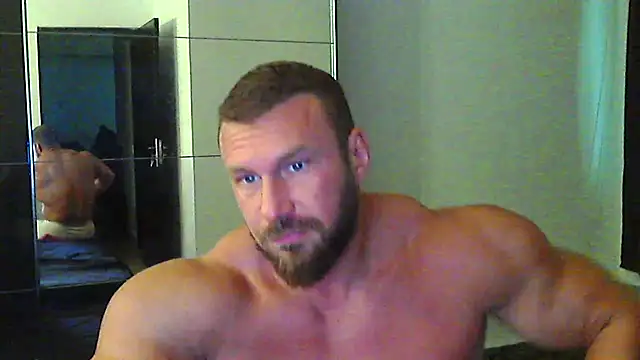 muscularkevin webcam