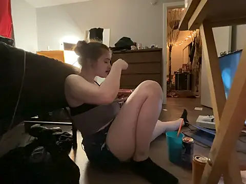 Snowbunnycake_131 webcam