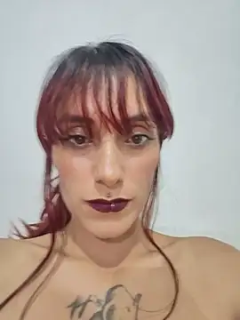 Anne_bh live cam on StripChat