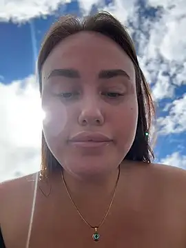 KiraSunshine webcam