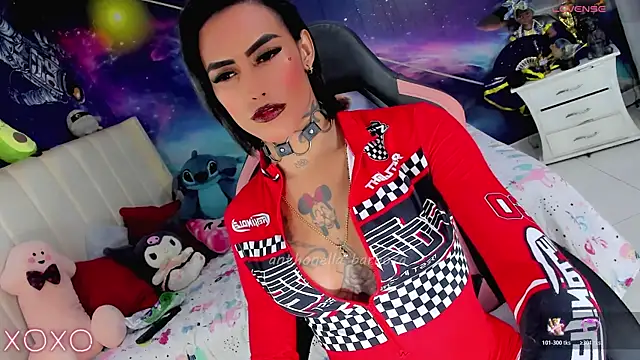 Nella_Dolls webcam