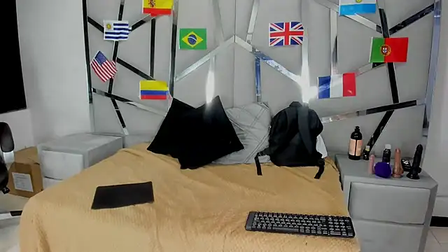 Catherinee69_x webcam