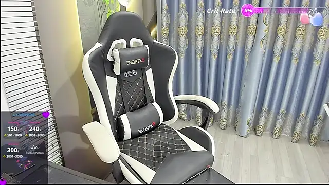 Naughty___asian webcam