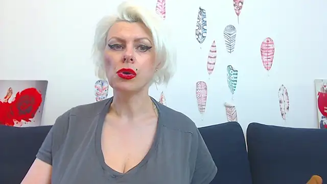 Golden__Girl__WOW__ webcam