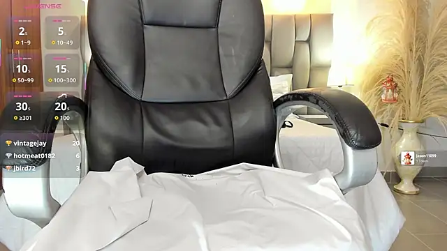 Natasha_Kiim_ webcam