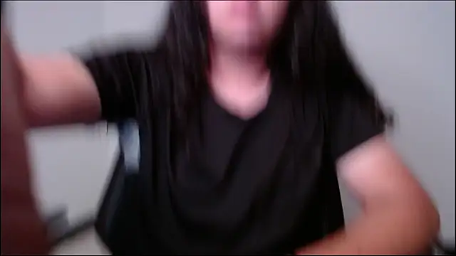 yigolo__ - Yigolo__'s free webcam - UK Sex Cams