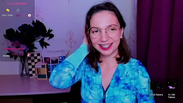 KindHazelHere_ webcam
