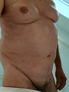 Oldmenhot66 webcam