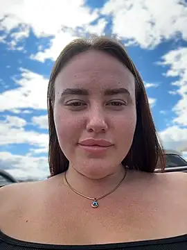 KiraSunshine webcam