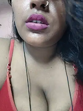 Jasmine_Januja webcam