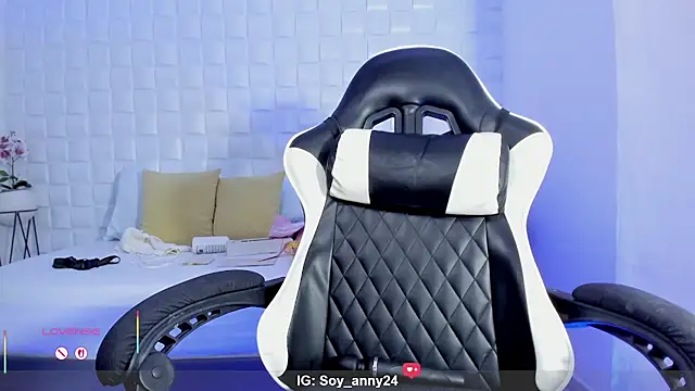 anny_rouse24 alternative beauty cam