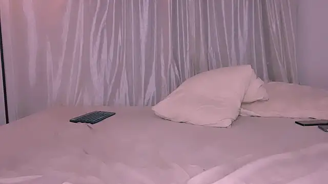 Miiafoxxx