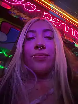 ManuelaVeeleez