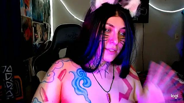 JINX_26 full figured cam room