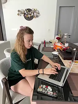 Nura_n_Sarah