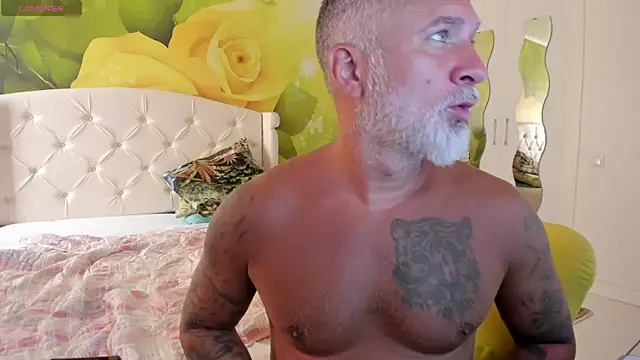 BlowMyXXL webcam