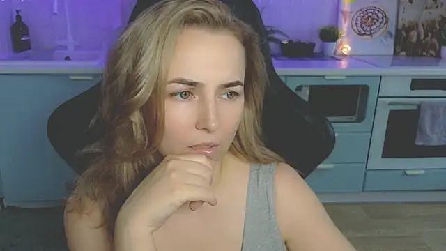 Mira_Mermayd webcam