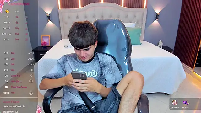 Tommy18__ webcam