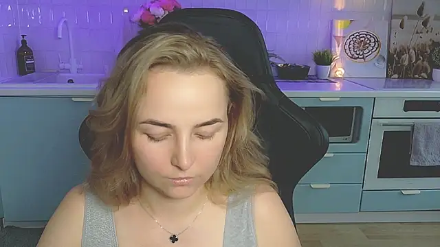 Mira_Mermayd webcam