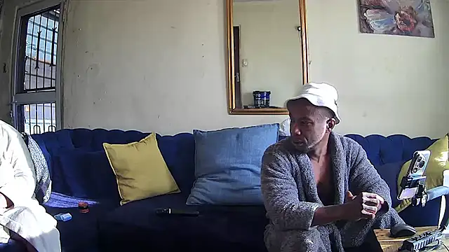 SHORTGUN_STALLION webcam