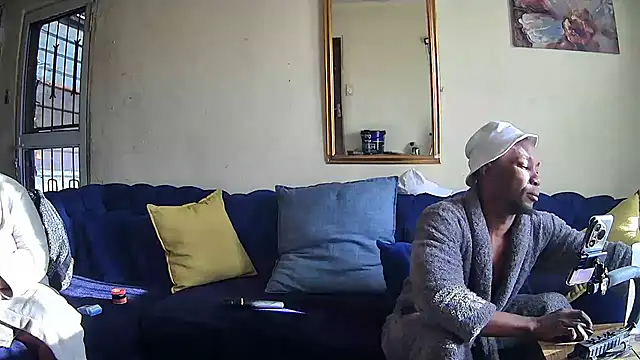 SHORTGUN_STALLION webcam
