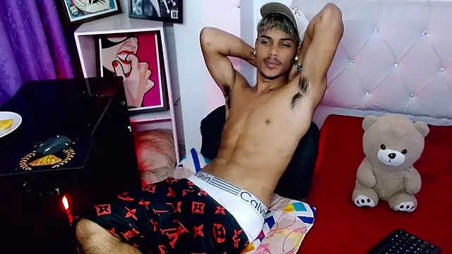 Angel_foxc13 webcam