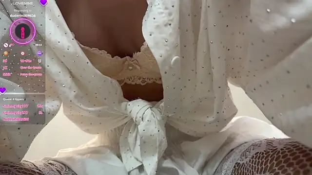 selena_favn