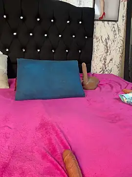 Larissa_Antonella webcam