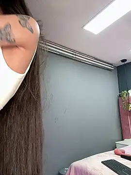 Thiara_gh