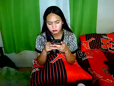 xLickme24 webcam