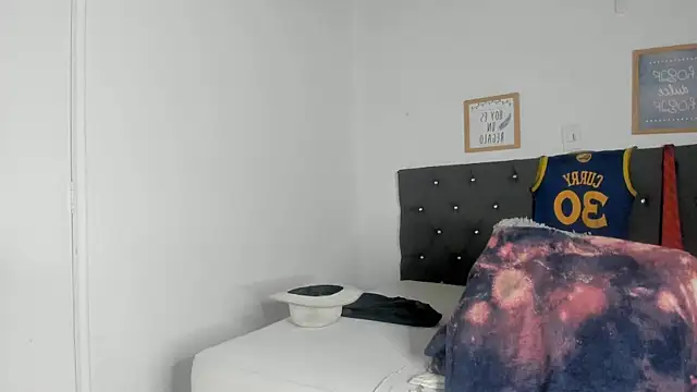 Titan_Moreno_ webcam