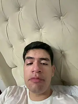 FernanHot69 webcam