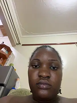sweet18creamybigpussy webcam