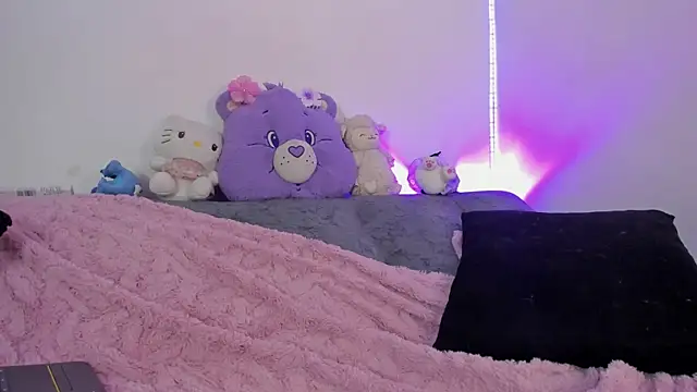 LucieAngels webcam
