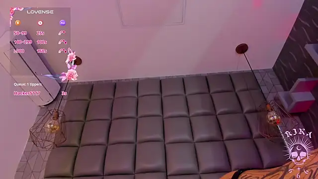 kira_vance webcam