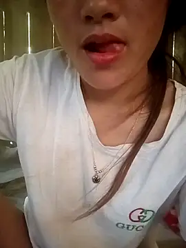 Momo-biki webcam