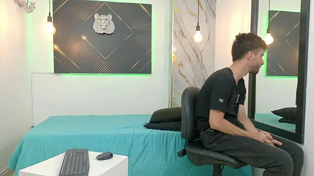 KingOfTemptation webcam