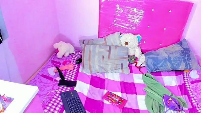 VIOLETA_BIGBOOBS_25 webcam
